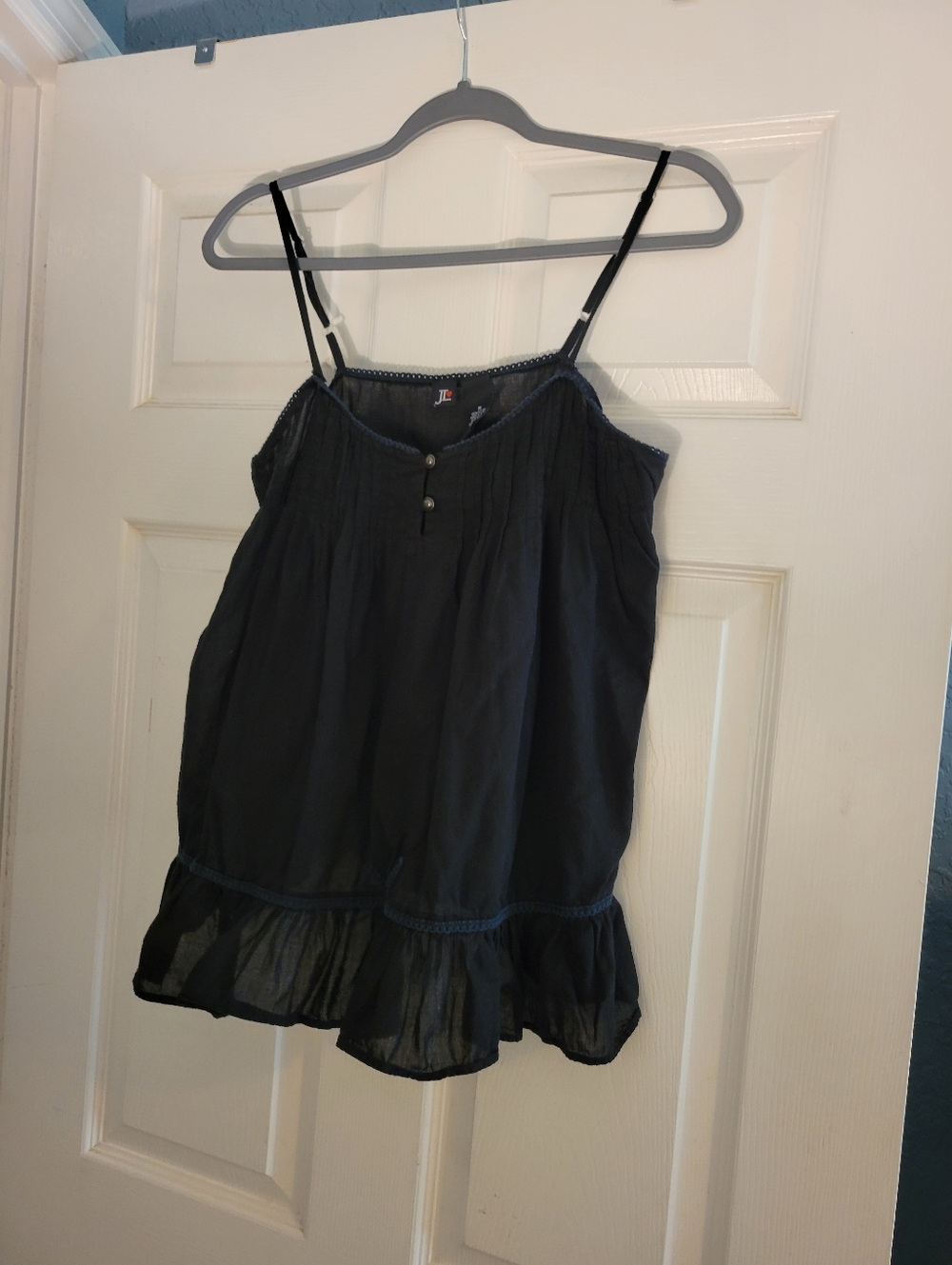 JL Black Cotton Camisole Size Medium Lightweight Spaghetti Strap Tank Top